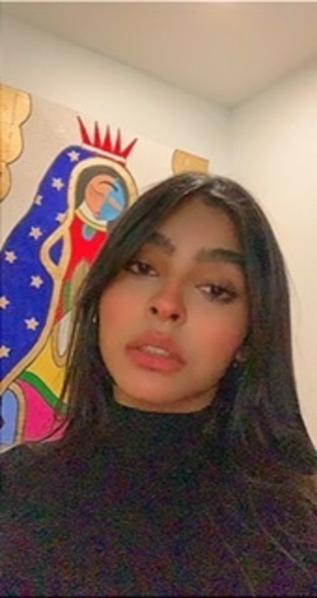 WheresAlice naked actress photo