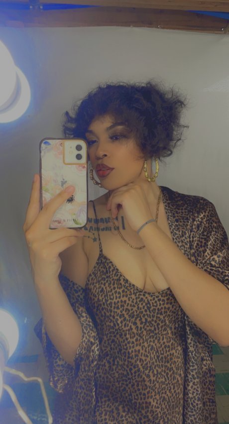 here to make your pockets hurt_ star naked gallery