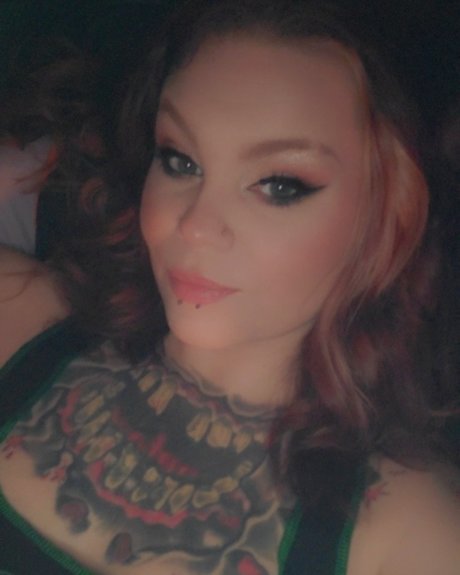 Lydia Adams pornstar top photo