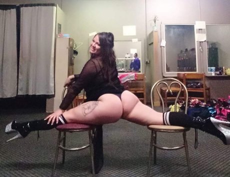 No va c ai e pornstar adult image