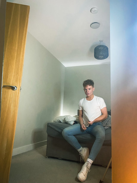 MARC_ nudes model gallery