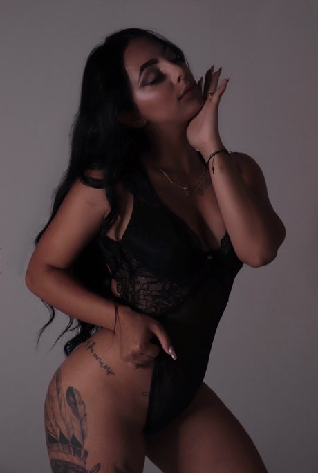 Isabel Lopez sexy star picture