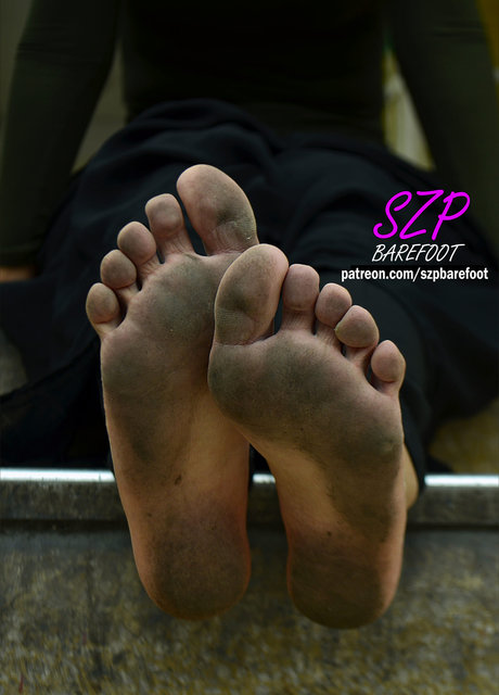 SZP Barefoot sex actress pictures