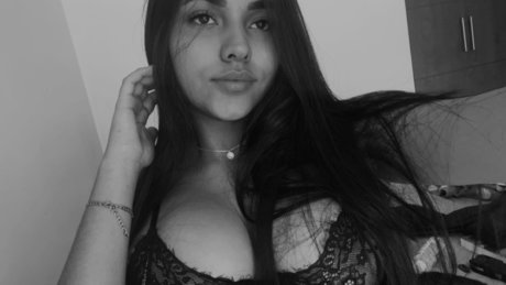 Valentina G_ xxx pornstar archive