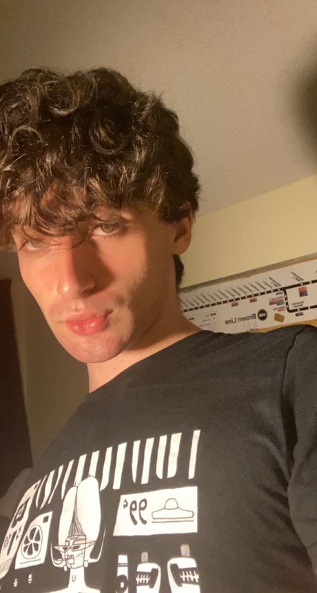 Jamie Snow art model pictures