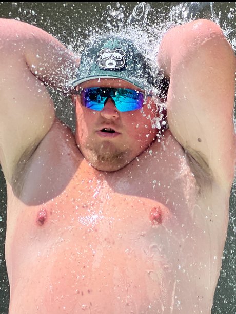 WestCub86 star naked gallery