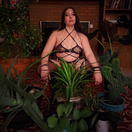 nymphealove model nude pictures