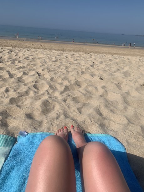 CourtneyFeetPics xxx actress picture