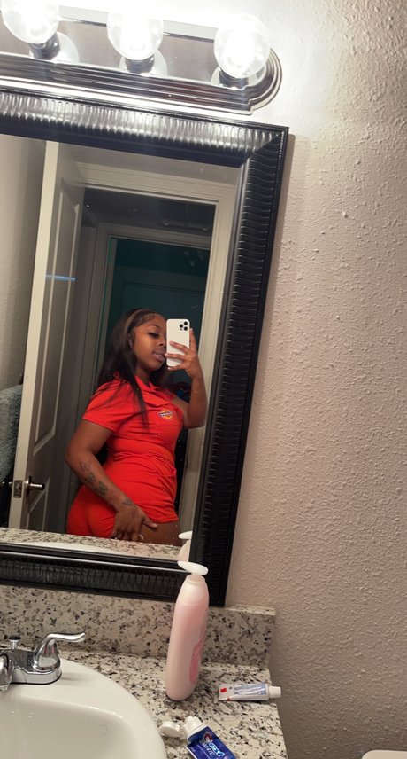 Fiji Fine Ass_ star nude gallery