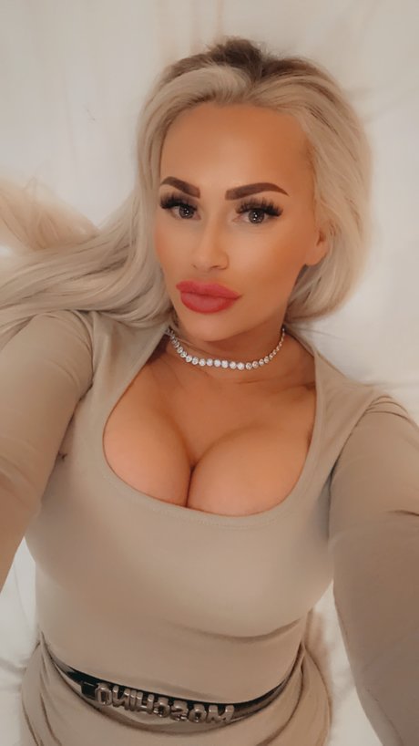 ass spread onlyfans xxx gallery