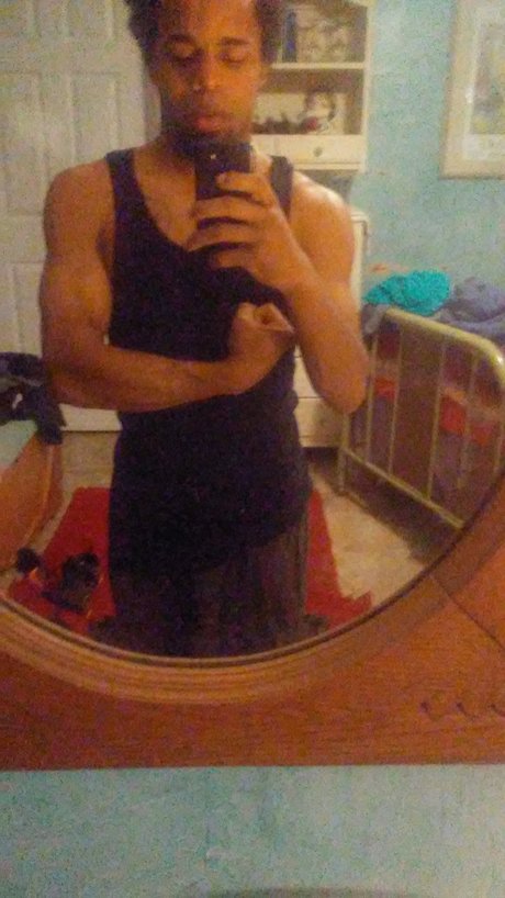 Lucky Dash exclusive model pics