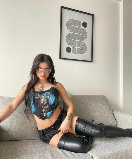 Juli Savioli star naked gallery