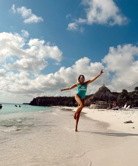 Gabi Lopes pornstar hot photos