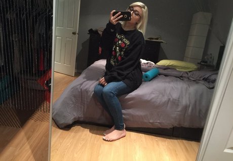 girl next door onlyfans art naked archive