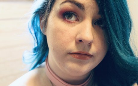 minxymiku pornstar sexy image