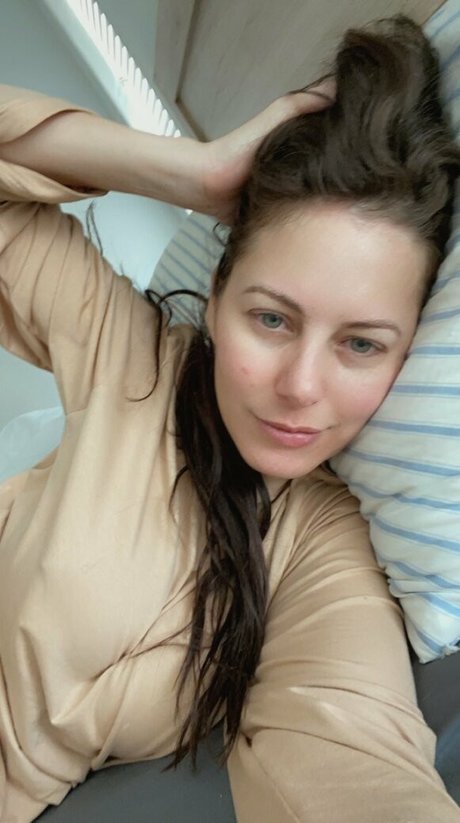 wheelchair onlyfans art nude images