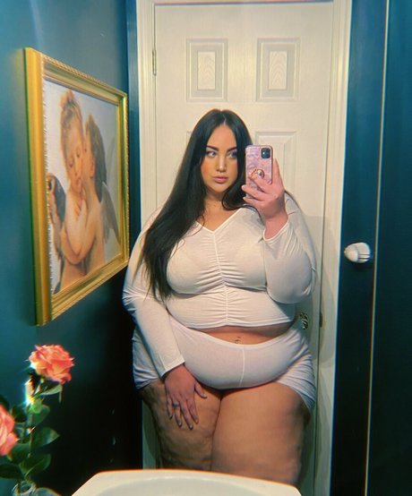 female popular onlyfans art naked images