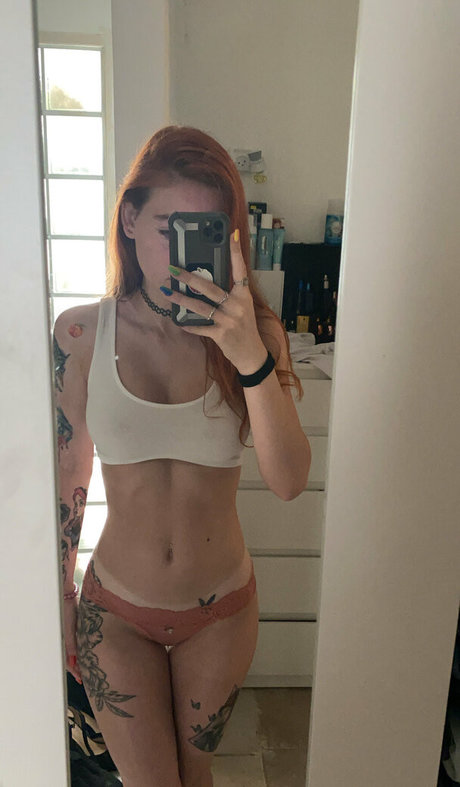 April Harel pornstar nice images