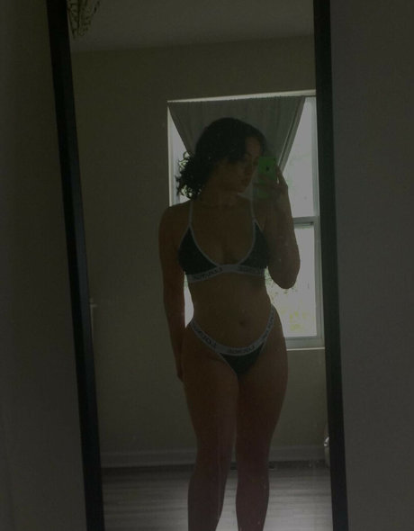 itz crissabitxh model exclusive gallery