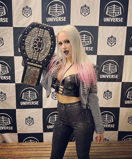 Penelope Ford model exclusive photo