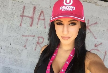 stepdaughter onlyfans free naked pics