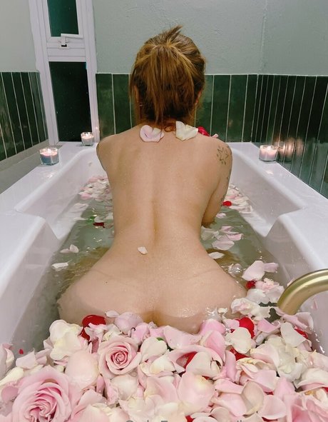 Jessyasuan sex model photo