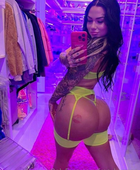 free karmen perfect star pics