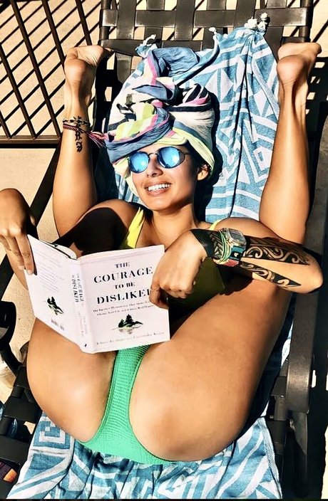 Khalyla Kuhn hd model archive