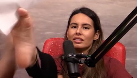 Khalyla Kuhn sexy star pic