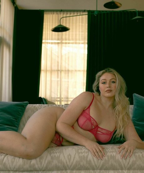 Iskra Lawrence nude star gallery