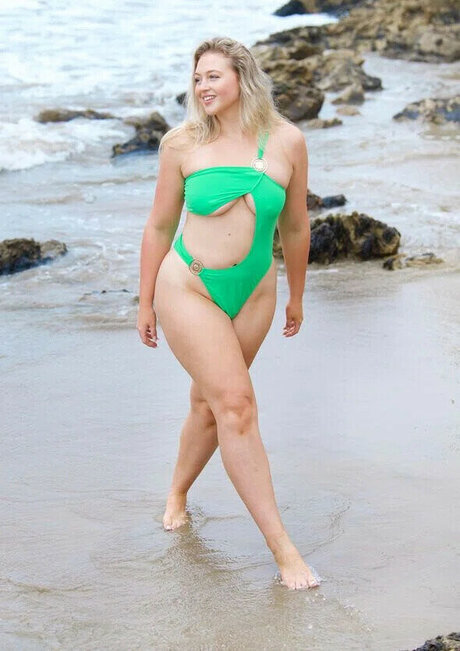 tanned onlyfans beautiful porn pic