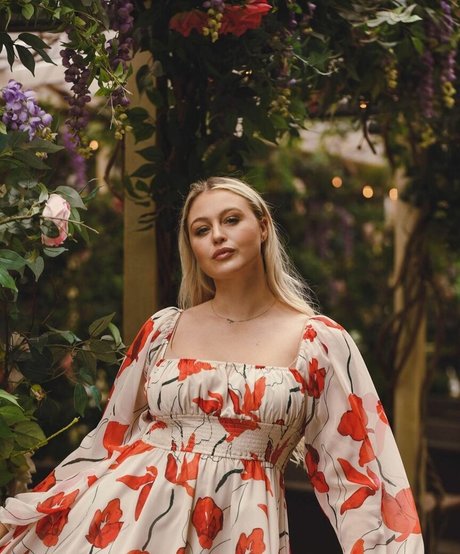 dildo onlyfans pornographic pictures