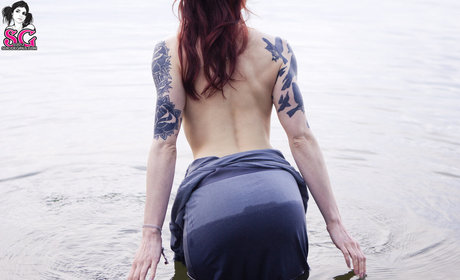 Annalee model nice pic