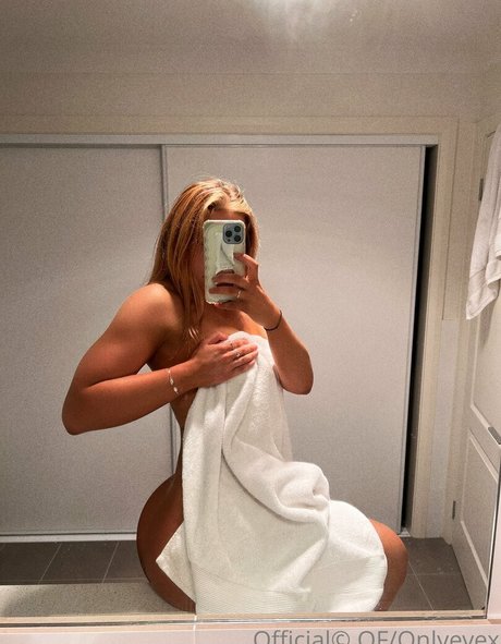 Justeviehall hd pornstar pictures