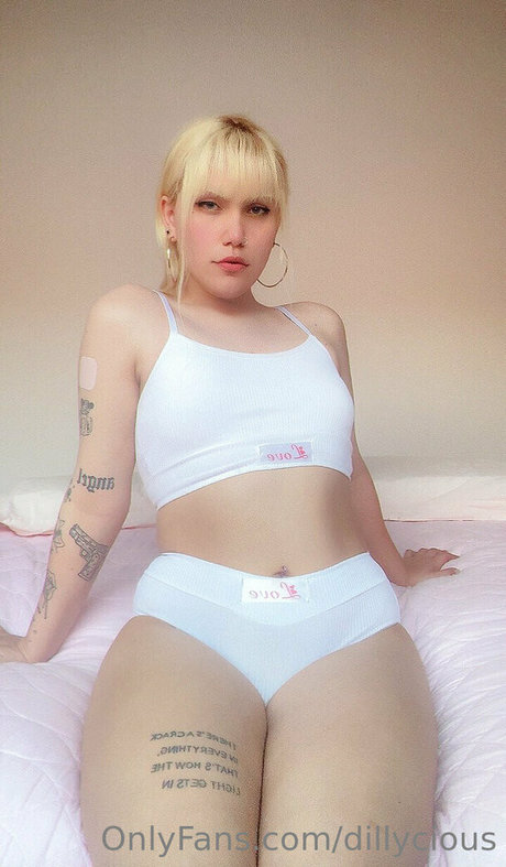 dillycious star perfect img