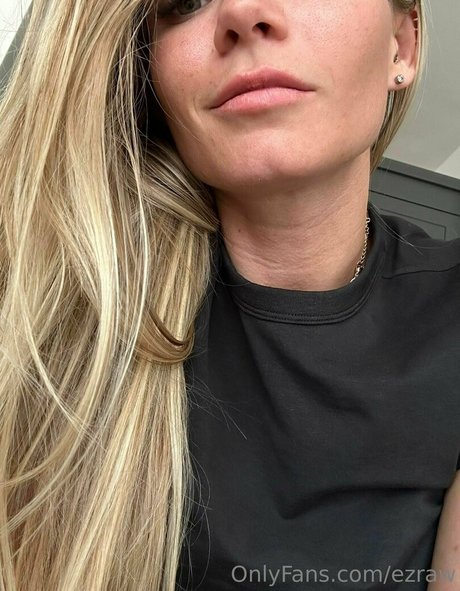 ezrapaige model sexy image