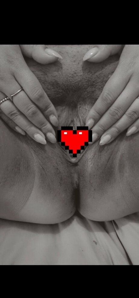 syurii model hot image