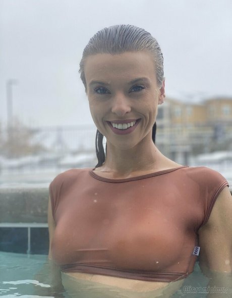 Love Moxxi sexy star images