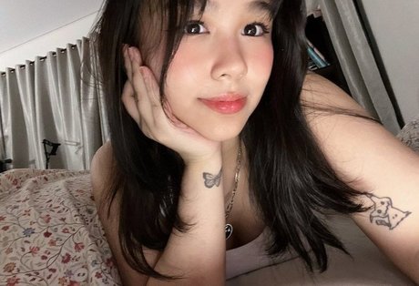 sadparu model erotic picture