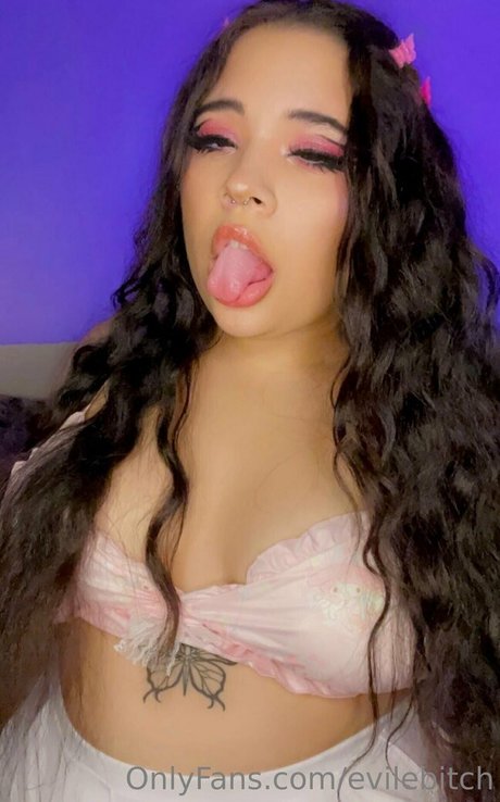 evilebitch pornstar pretty gallery