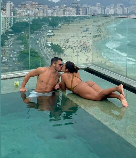 Caroline Veronica exclusive star images