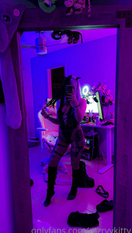 pixiemstyfree model nudes photos