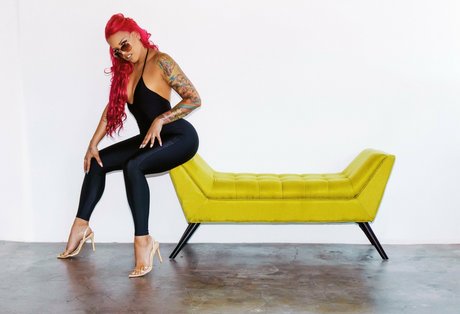 misscharliepearl nude star photos