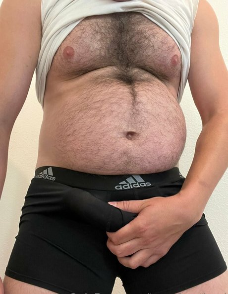 blonde muscle onlyfans pretty picture