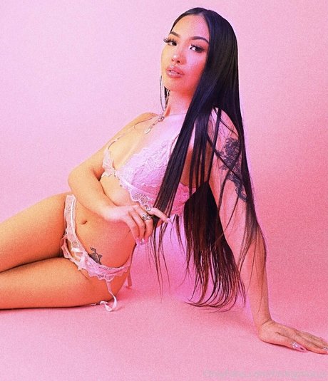 foreignlotus exclusive pornstar picture