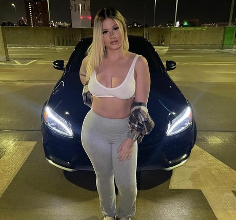 itzlillybby erotic pornstar pics