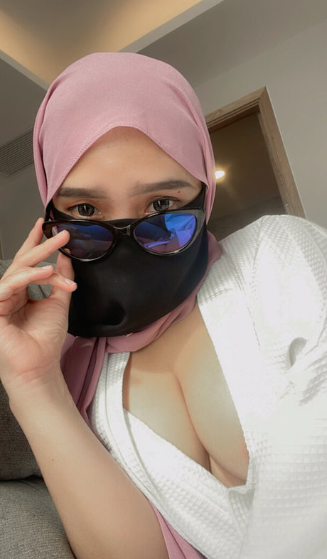Hijab Camilla star adult galleries