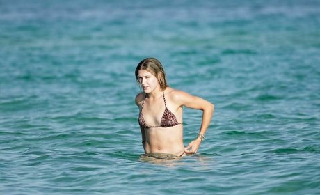 Eugenie Bouchard sexy actress img