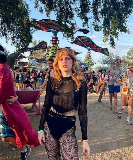 Cera Gibson pretty actress pic