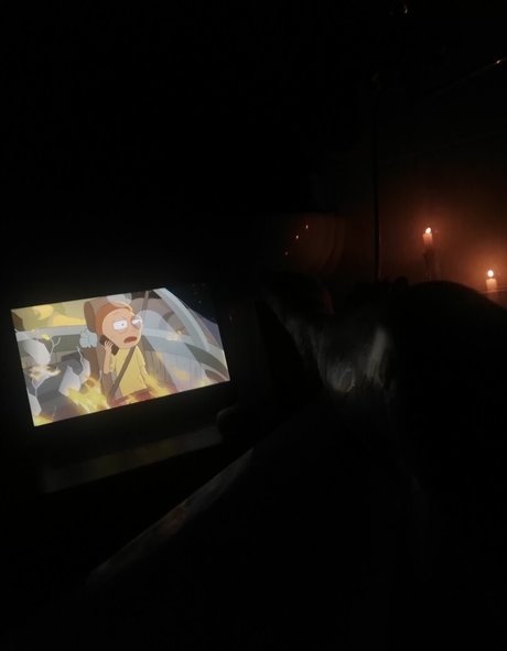 Olya Holmes pretty pornstar img